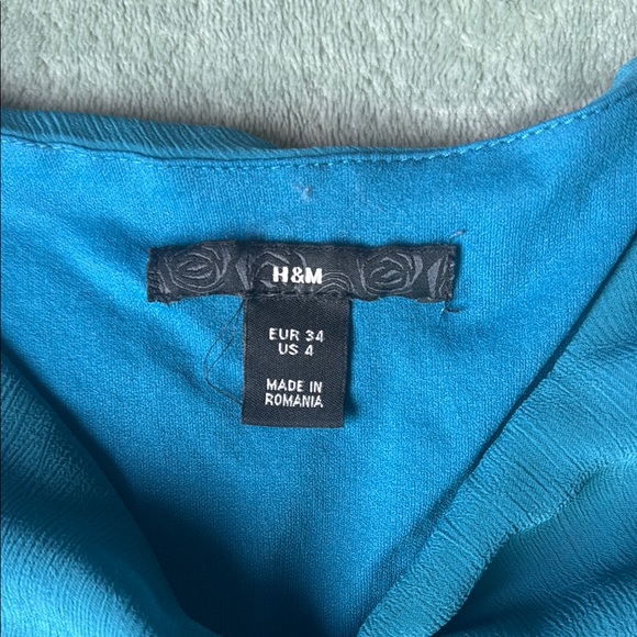 H&M Teal Blouse with Bow Accent - Picture 2 of 3